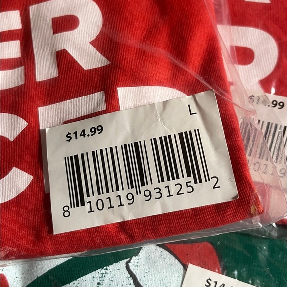 [LARGE] 7-Eleven Speedway Christmas 2023 Graphic T-Shirt [RED] NEW IN … - Picture 4 of 4